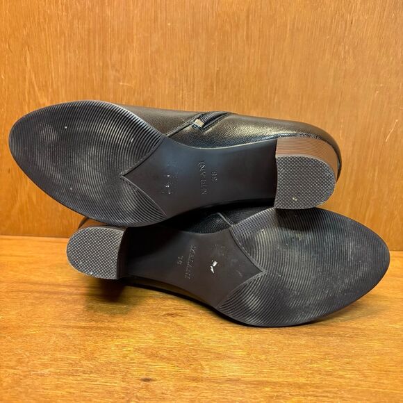 Designer Antonio Melani Black Leather Wood Heel Booties w/ Buckle Detail size 38 - Picture 8 of 11